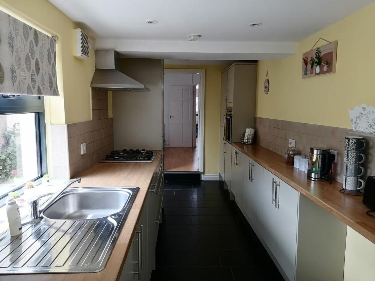 Tynant House- Modern 3 Bed House- City Centre And Free Parking Cardiff Buitenkant foto